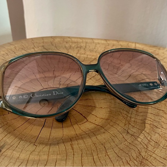 COPY - Vintage 1980s Christian Dior Sunglasses. - Picture 2 of 4